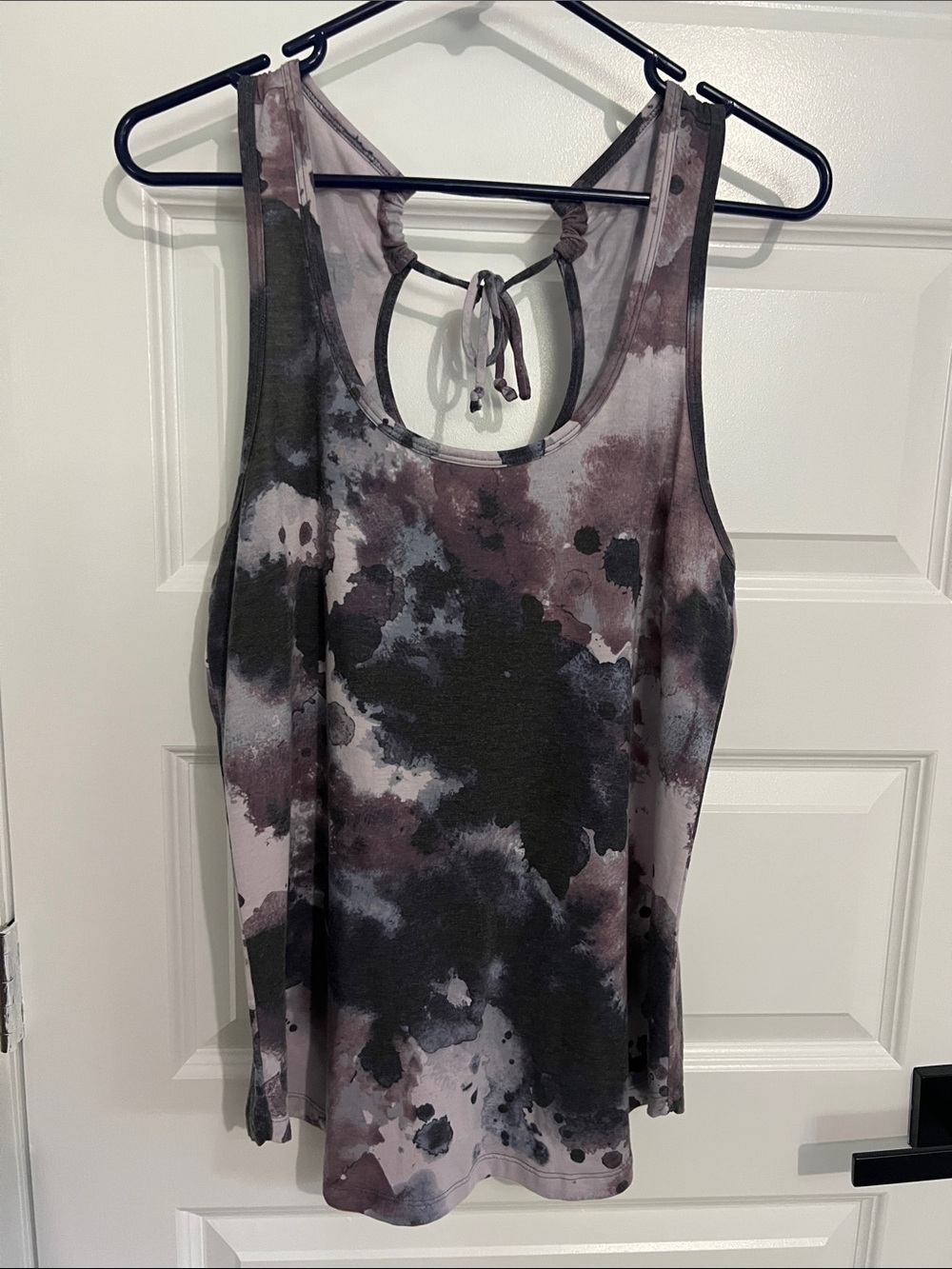 Shambhala Tie-Back Wash Tank Top in Black and Mauve